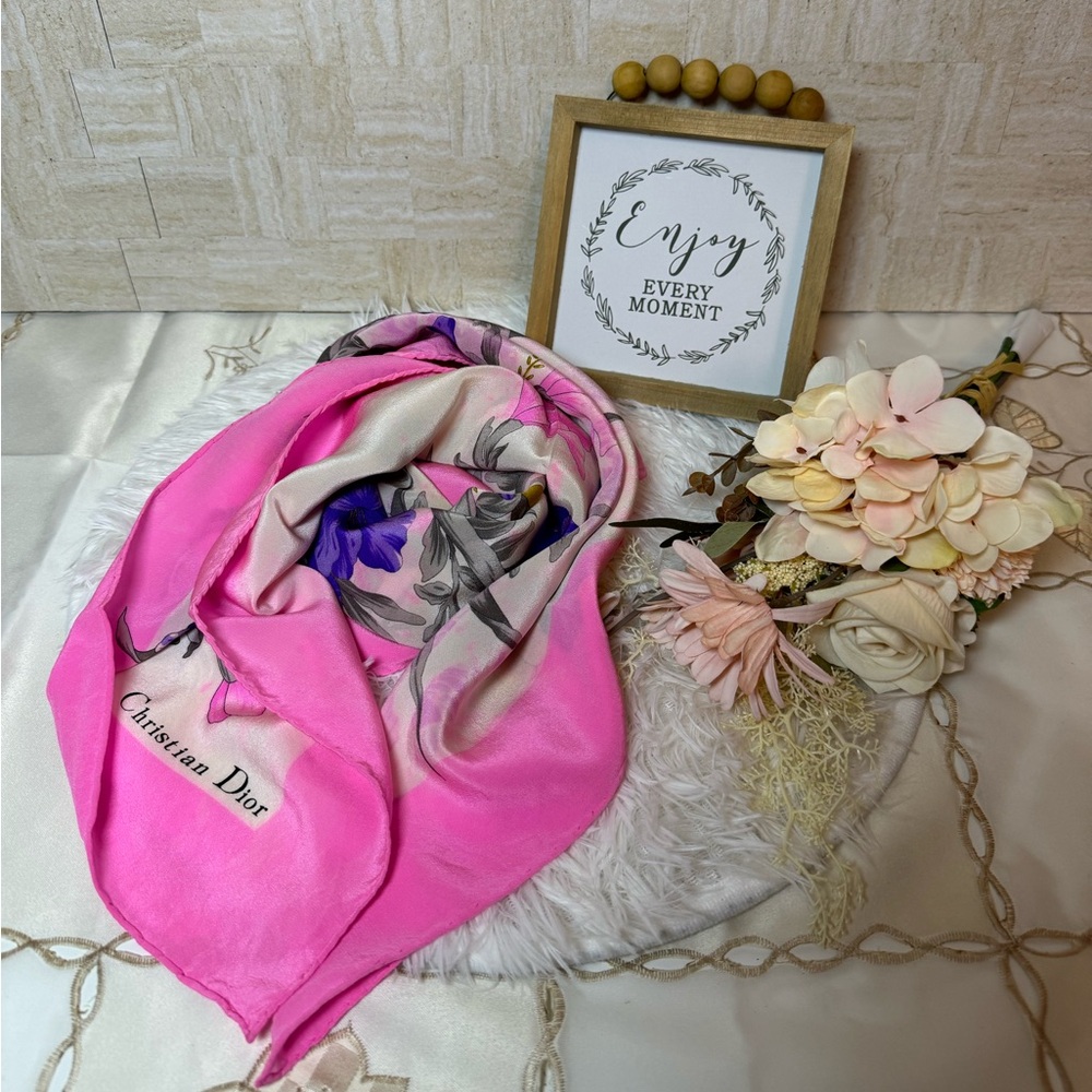 💯 Authentic Christian Dior Tie Dye Floral Silk Scarf with Tag